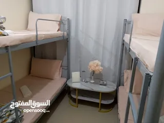  2 4 Deluxe Bedspace for Young Females - Room in Abu Dhabi