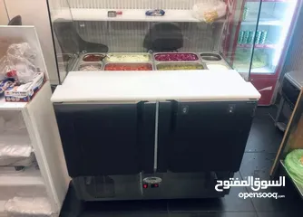  1 ثلاجة سلطات إيطالية روعة وداخلها ثلاجة لحوم او كولا او ...