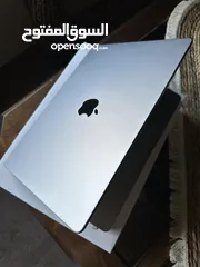  7 MacBook M2 Pro للبيع
