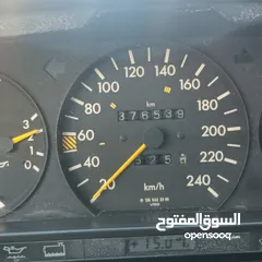  16 Mercedes  300 SE تب نضافة