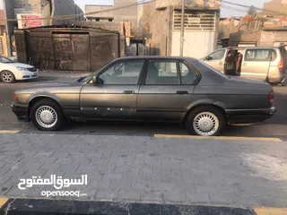  3 سلام عليكم سياره BMWمديل1989 سنويه منتهيه راعيه موجود رقم بغداد وبيه تئخير بل نمر