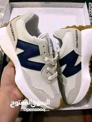  2 new balance  shoes