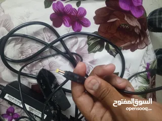  1 لابتوب قطع