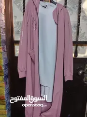  16 فساتين وعبايات وجلابيب