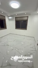  11 شقة سوبر ديلوكس للإيجار غير مفروش