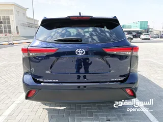  7 Toyota Highlander XLE - 2021- Blue