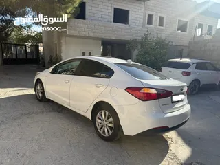  7 كيا k3 سيراتو 2014 مع فتحة سقف نخب بنزين