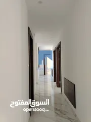  14 شقة أرضية فاخرة للبيع في خلدا  - خلف المستشفى السعودي 330م مع حديقة وترسات 100م لم تسكن