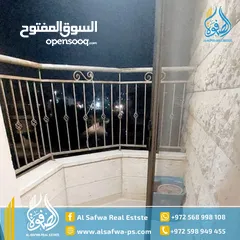  3 شقه مميزة بمساحه واسعه جدا للايجار الارسال قرب المقاطعه