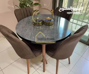  9 طاولة سفرة دائرية مع 4 كراسي سطح الطاولة خشب ملبس فورمايكا – مقاوم للخدوش وسهل التنظيف
