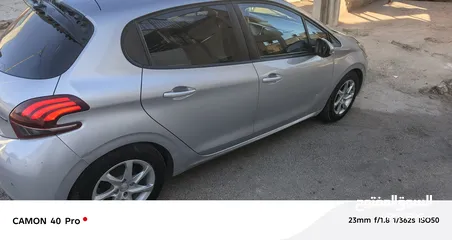  6 بيجو 208/2017
