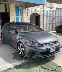  4 جولف GTI mk7.5  للبيع ع الكاش بسعر حرررق