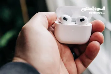  3 AirPods 3 بسعر مغري