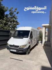 3 باص مرسيدس سبرينتر موديل 2007 الباص بحاله جيده الموتر جديد الجير جديد