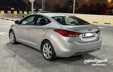  5 Hyundai elantra 1.8 model 2014 full option sunroof