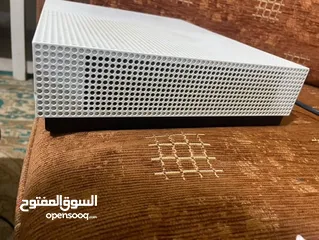  1 اكس بوكس ون اس للبيع  بحال الوكاله