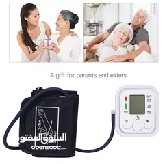  14 جهاز قياس ضغط الدم الناطق الإلكتروني و نبضات القلب مع وظيفة الصوت شاشة LCD كبيرة جهاز الضغط دم ناطق
