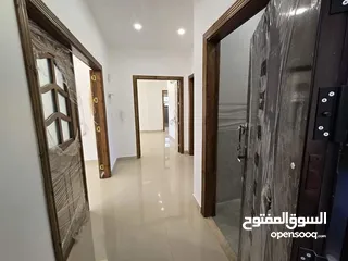  4 شقه فارغة للايجار دابوق لم تسكن سوبر ديلوكس
