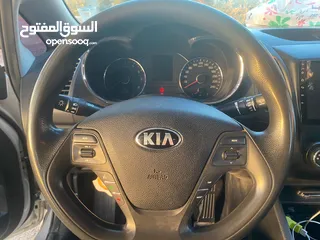  8 Kia k3 2018 للبيع