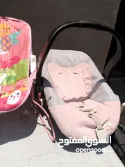  12 مستلزمات بيبي حديثي الولادة والرضع كووت وشنته وكارسيت وفرشة لعب وغيار موجودات بالبقعة