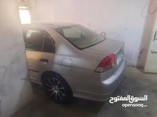  9 هوندا سيفيك 2004 نخب  استعمال شخصي