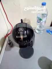  1 ماكينة قهوة كبسولات نوع NESCAFE DOLCE GUSTO