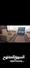  1 طقم كنب ممتاز بحاله الوكاله استعمال خفيف جدا