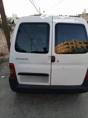  5 بيجو بارتنر بحالة الوكالة