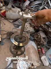  2 قطع غيار درجات وسكوترات ودبابات ويوجد درجات وسكوترات ودبابات للبيع وبحاجه بعض صيانه