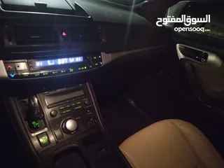  4 سياره لكزس سي تي 2012 ابيض  الفحص مرفق مع الصور