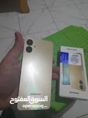  3 جهاز سامسونج A06 لون ذهبي 64 جيجا 4 رام