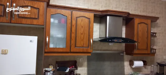  2 شقة للبيع طابق اول  مساحة 137م في ضاحية الامير حسن 3 غرف نوم  الشقة بحالة ممتازة وموقع مخدوم