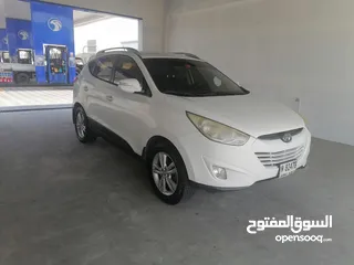  3 Hyundai Tucson 2014 Gcc very clean