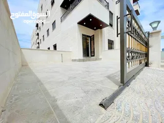  8 شقة لقطة للبيع طبربور- بالقرب من دوار العودات