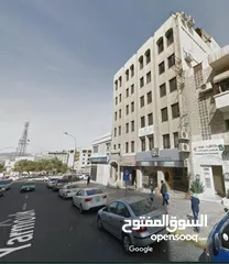  4 بناية تجارية في العقبة. تصلح مشروع شقق فندقية سياحية
