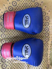  1 قفازات ملاكمه/وواقيات تدريب/رياضه/فنون قتاليه للبيع