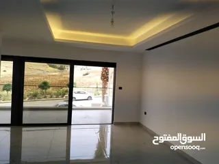  9 شقه للبيع في كريدور عبدون المساحه 300م