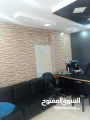  6 مخزن للايجار  تجاري يصلح الى اي  مصلحه تخطر عبالك  البيادر موقع مميز جدا   مساحة المحل7 بعرض 3.5
