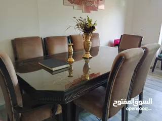  5 للبيع طاولة سفرة ثمانية كراسي