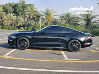  9 Ford Mustang 2.3L Turbo EcoBoost 2020