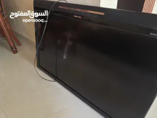  2 تلفزيون تليفنكن full hd حالتو منيحة عليه