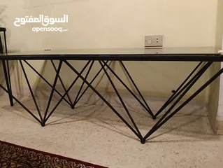  2 طقم طربيزات كبيرة وثنتين صغار زجاج وحديد