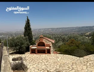  2 مزرعة للبيع   بأجمل  مناطق الصبيحي (ميسرة) على قمة الجبل ذو اطلالة خلابة