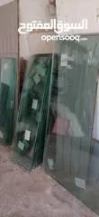  12 ديكور محل من رفوف سكريت وزوايا وستاندات