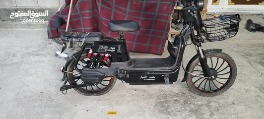  3 دراجه شحن كهربائيه