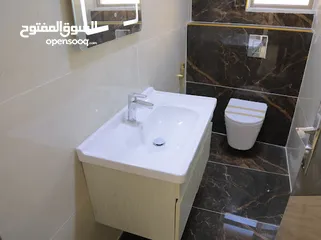  21 شقة فاخرة للبيع