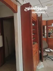  4 ديكور محل خشب بلوط يصلح للصيدلية و لمحل بصريات ومحل عطور ومحل خلويات