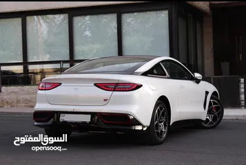  4 نيتا جي تي AWD