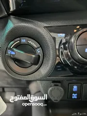  17 تويوتا هايلكس S-GLX اعلى المواصفات باللون الابيض المميز 2024
