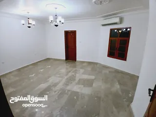  7 الخوير فيلا للأيجار Al khwair villa for rent